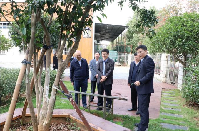 省供銷合作總社黨組書記、理事會主任劉湘凌調(diào)研我司